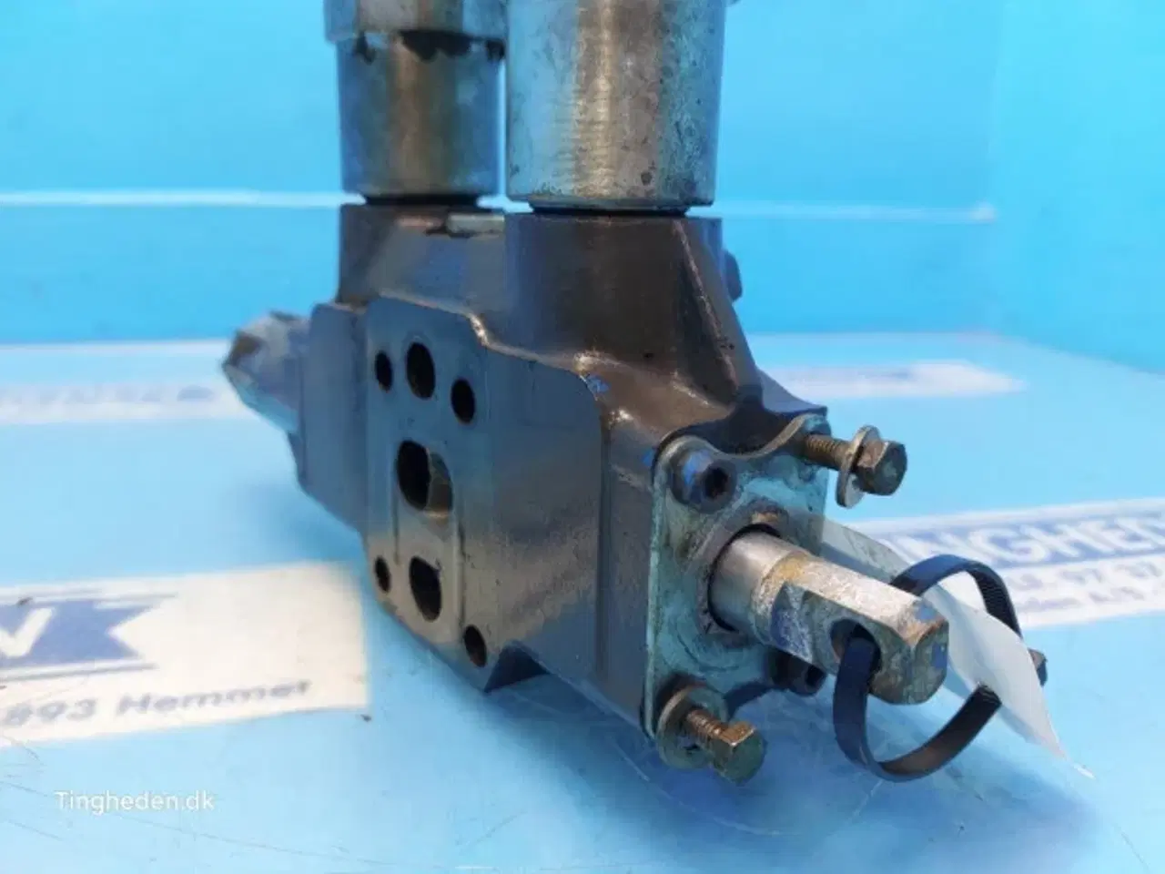 Billede 3 - Massey Ferguson 6180 Ventilblok 3582515M1