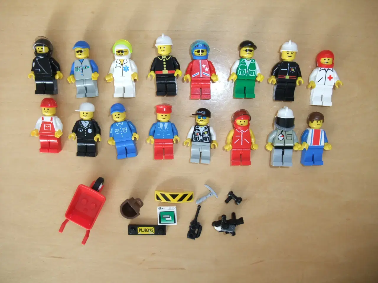 Billede 1 - Lego Town Figurer+Tilbehør