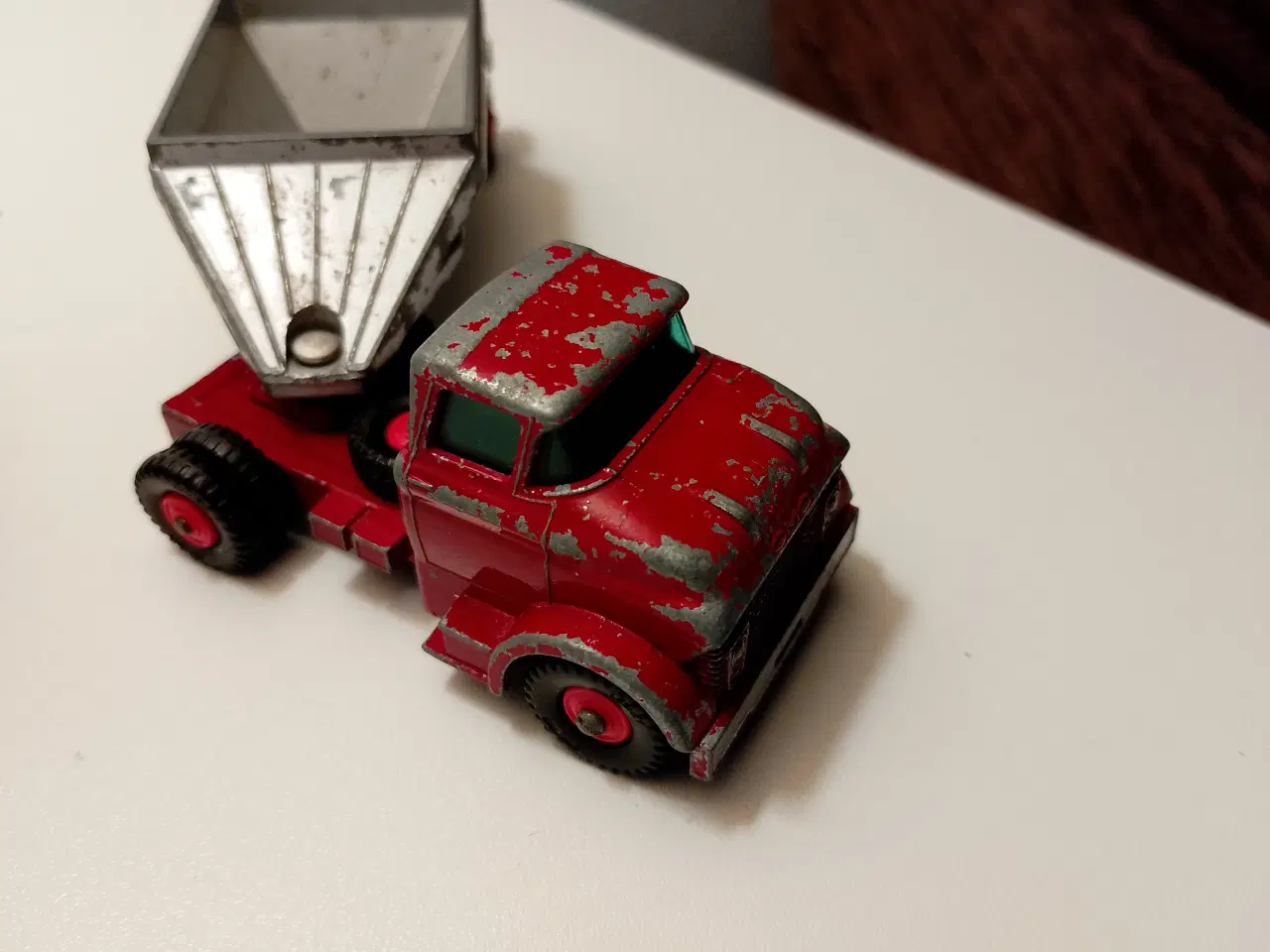 Billede 1 - Købes. Trækker til K-4 vogntog Matchbox