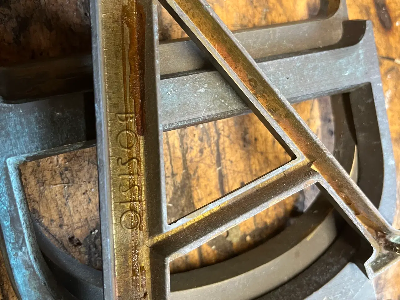 Billede 3 - BOSISIO Messing bogstaver med patina