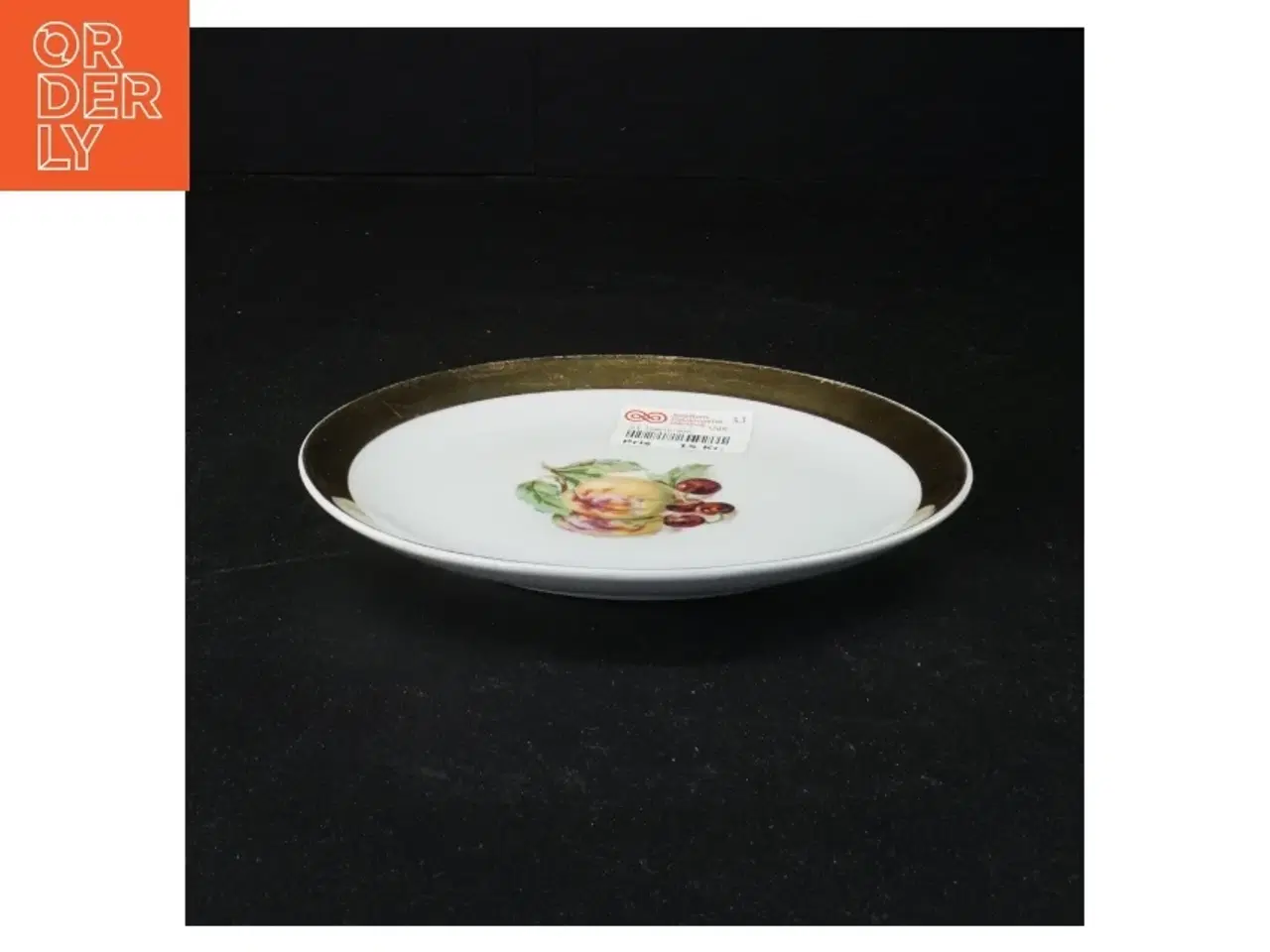 Billede 2 - Porcelænstallerken med guldkant og frugtmotiv (str. 17 x 17 cm)