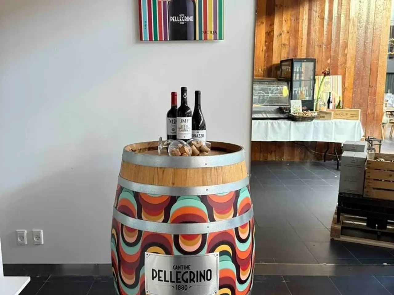 Billede 1 - Vintønde fra Pellegrino + 4 forskellige Pellegrino XL posters