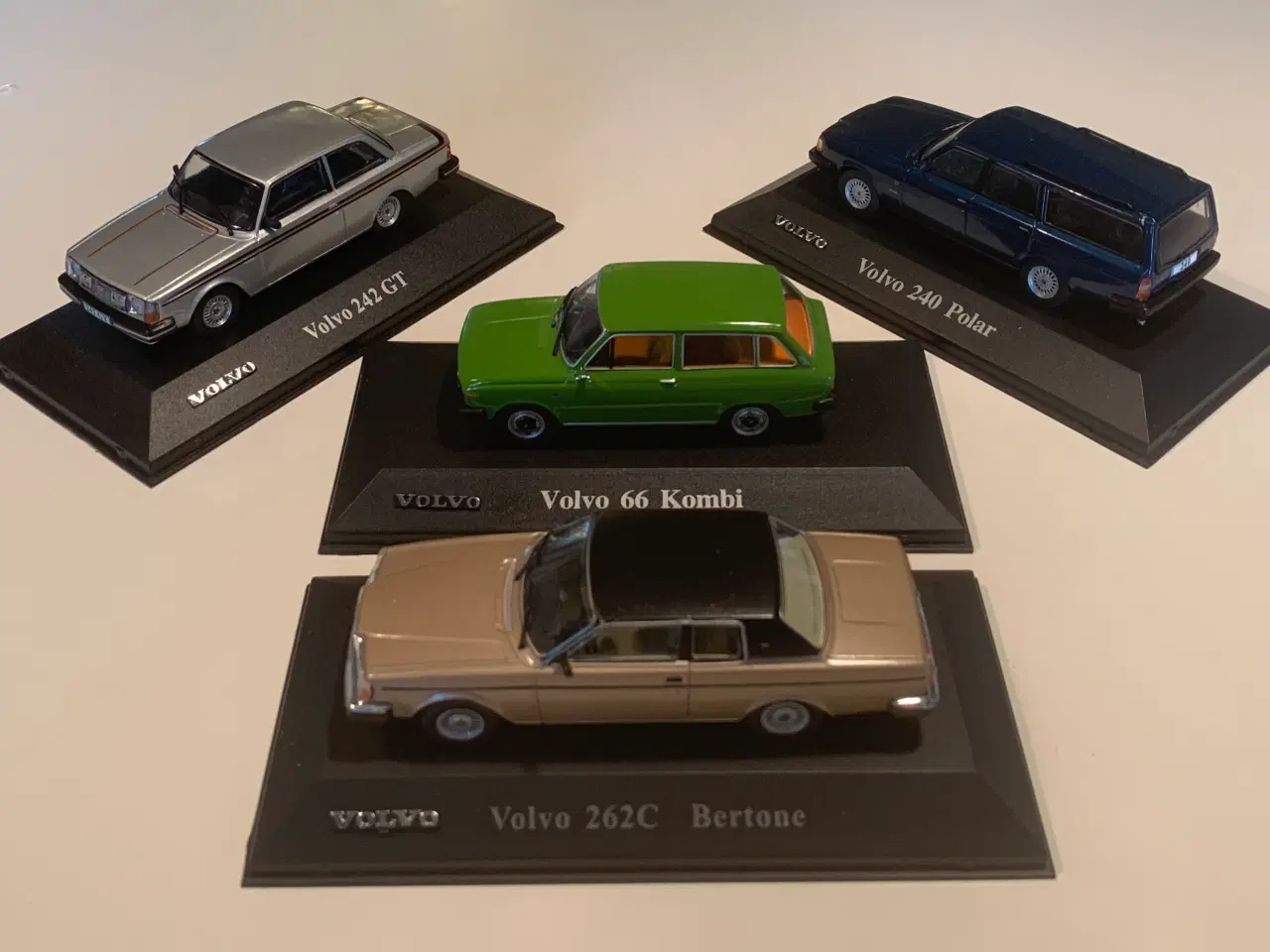 Billede 4 - Volvo modelbiler 1:43