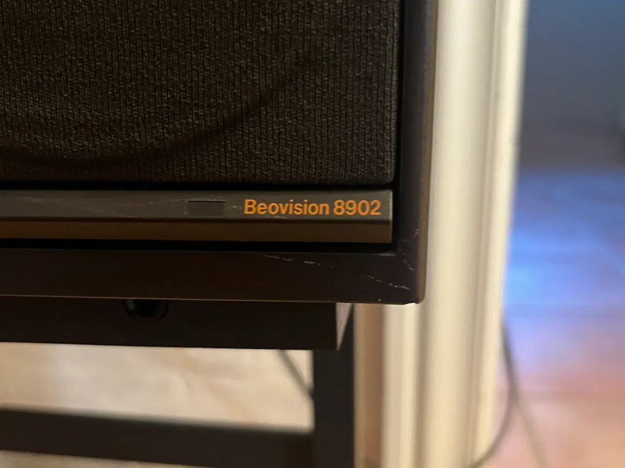 Billede 4 - B&O, Beovision 8902 på originalt hjulstativ