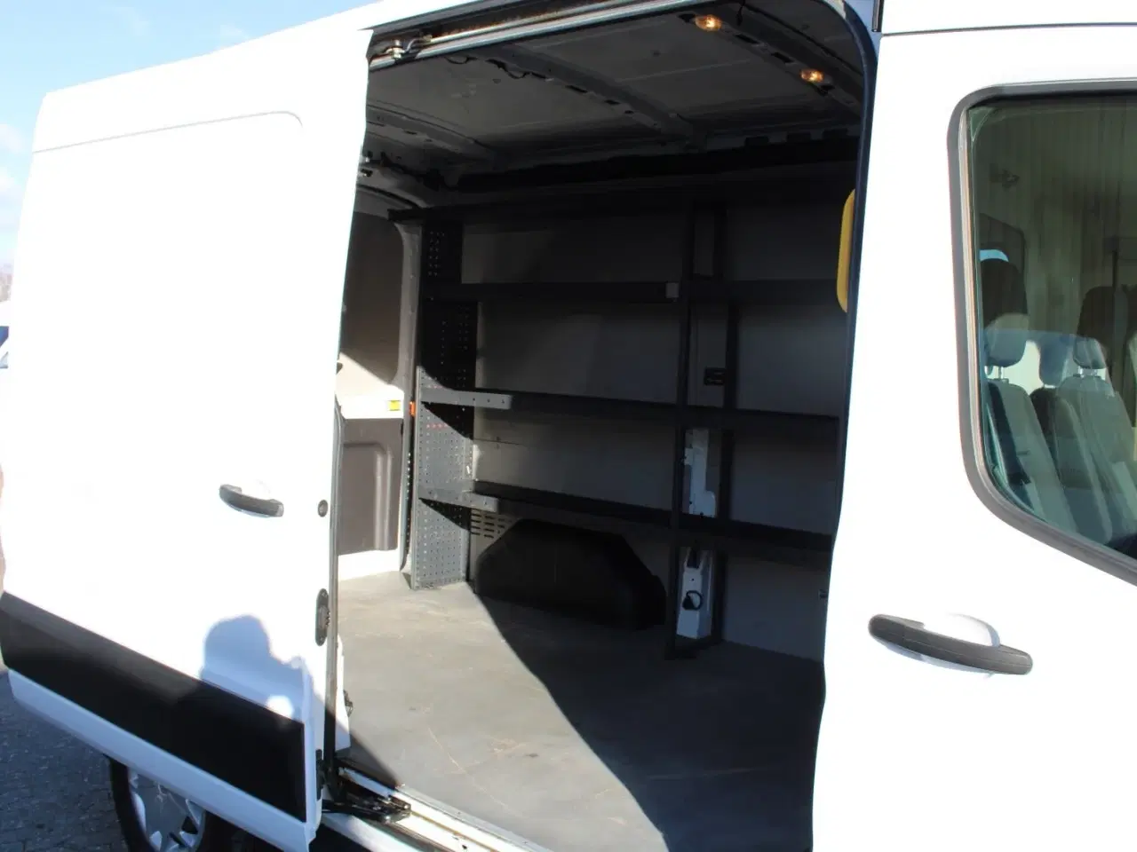 Billede 11 - Ford Transit 350 L2 Van 2,0 TDCi 130 Trend aut. H2 FWD