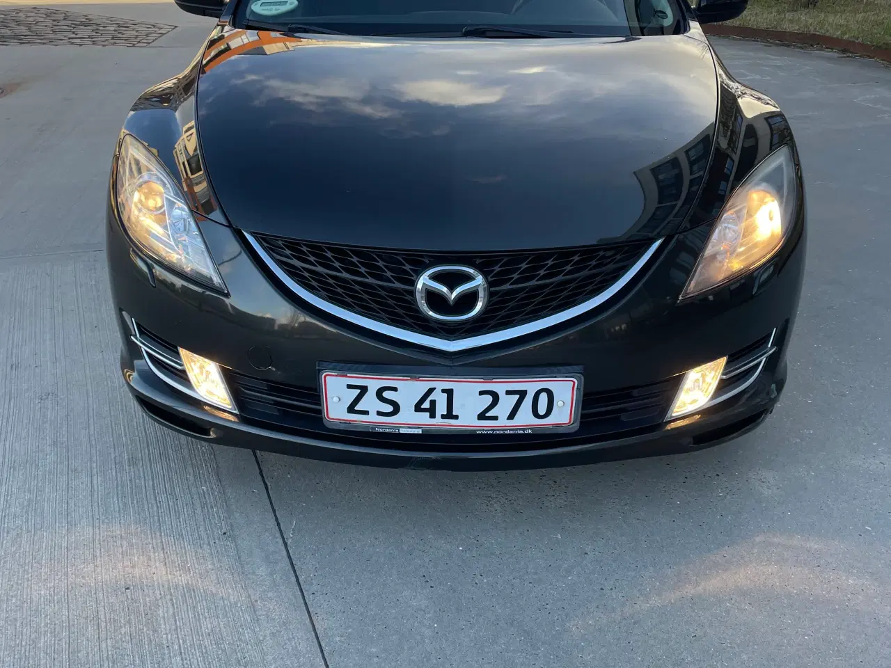 Billede 1 - Flot velholdt nysynet Mazda 6 automatgear
