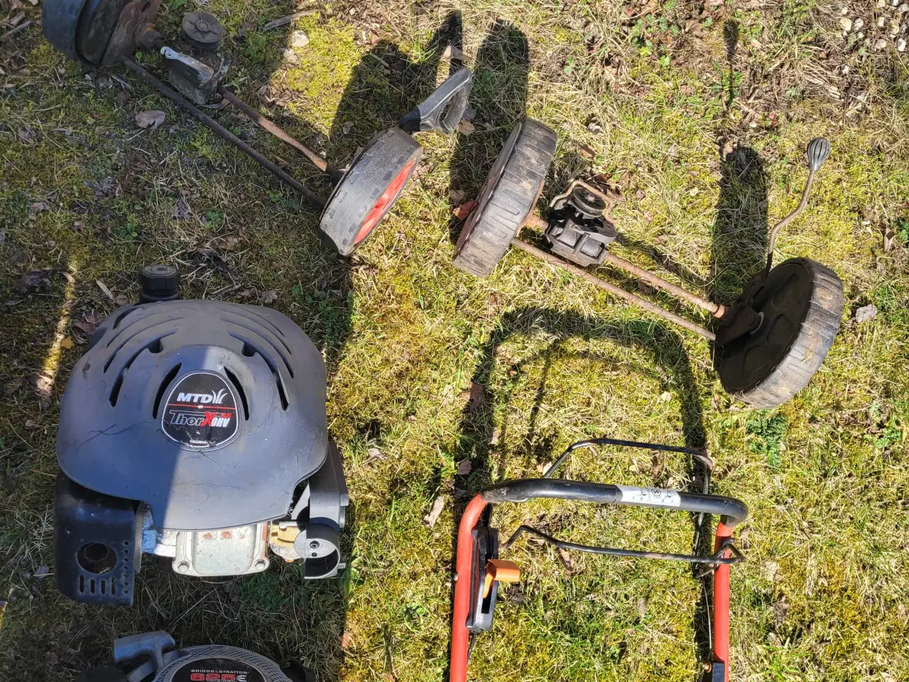 Billede 7 - 14 plæneklipper motorer plus aksler