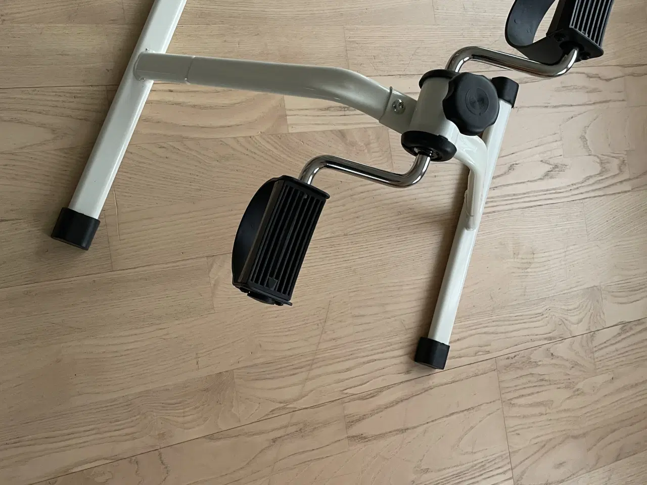 Billede 2 - Pedaltræner til træning af bentøj