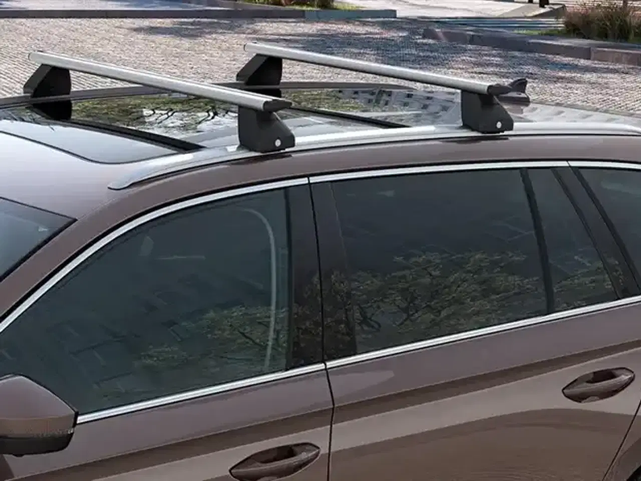 Billede 1 - Tagbøjler til Skoda Octavia