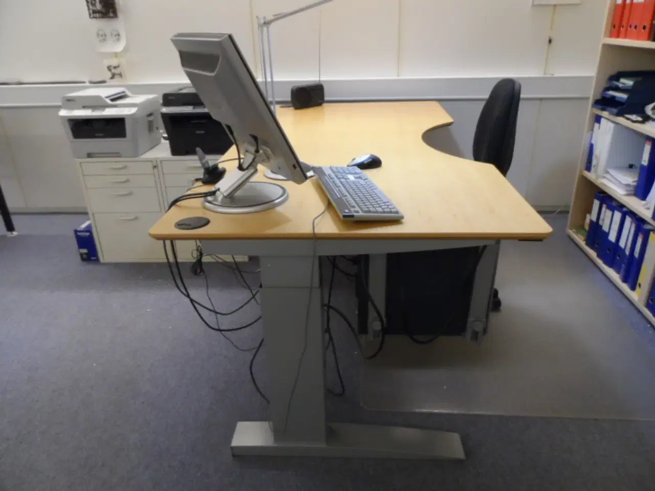 Billede 2 - Skrivebord - gratis