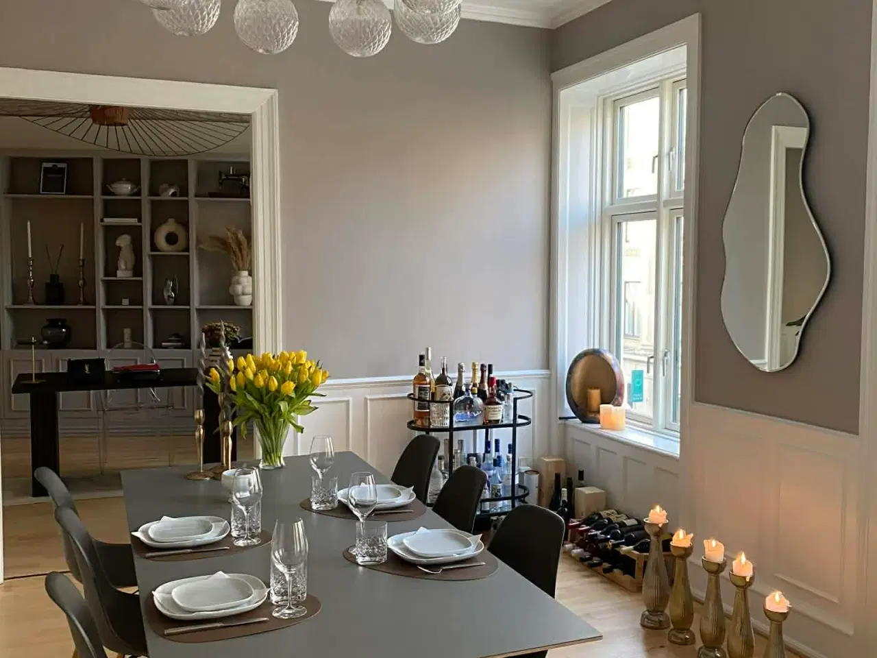 Billede 9 - 6x Charles Eames spisebordsstole – grå/egetræsben