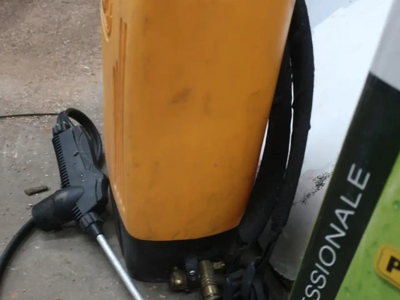 Billede 4 - 2 stk. rygsprøjter ELETTROPLUS