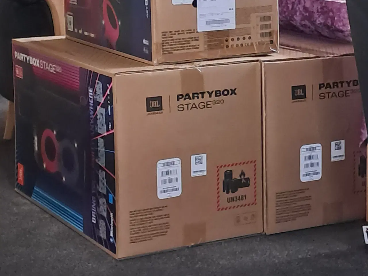 Billede 2 - 1 sæt JBL 320'ere. Nye!