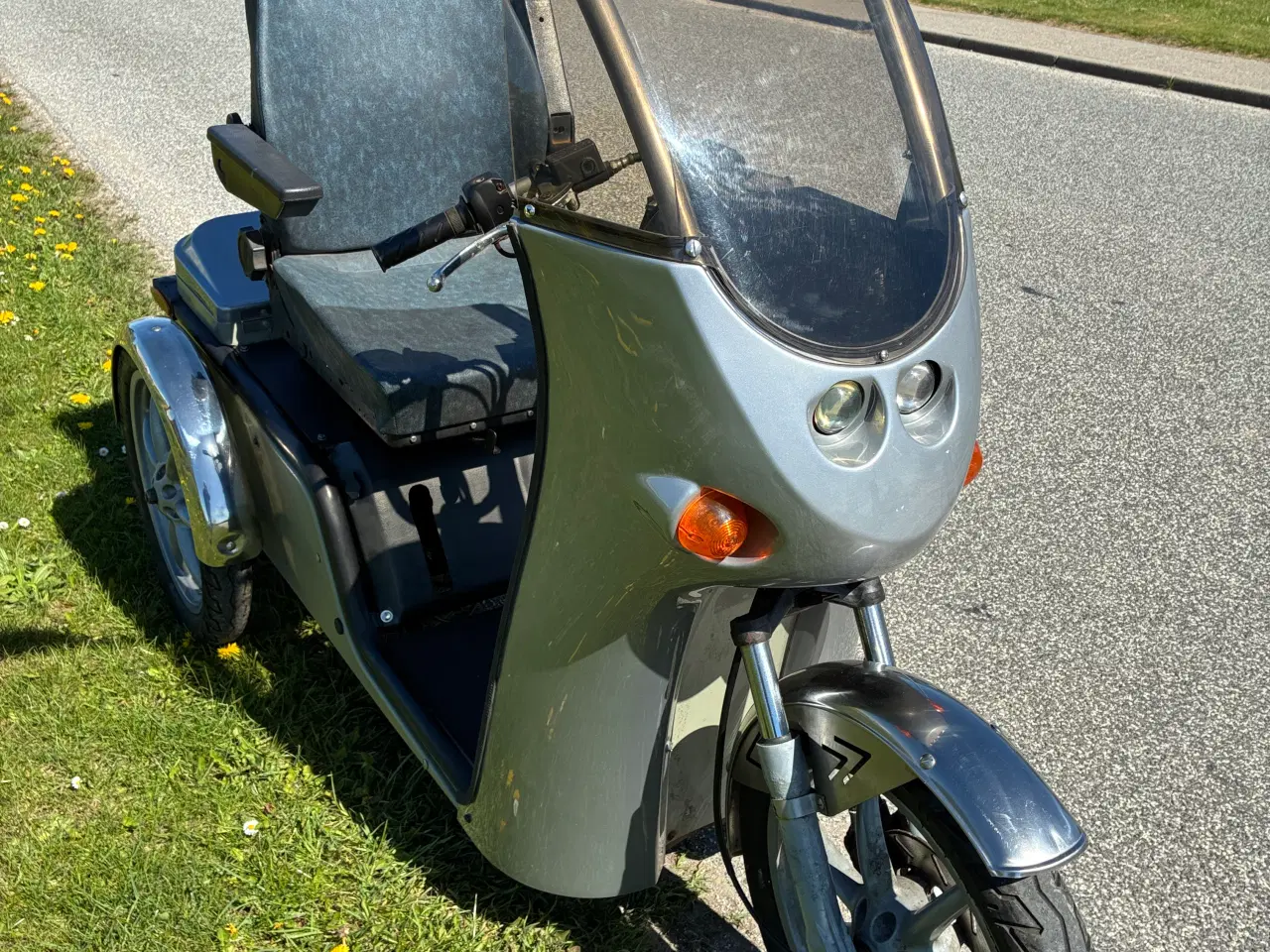 Billede 2 - Trilet 3 hjulet Handicap Knallert M/ 4 Takt Motor
