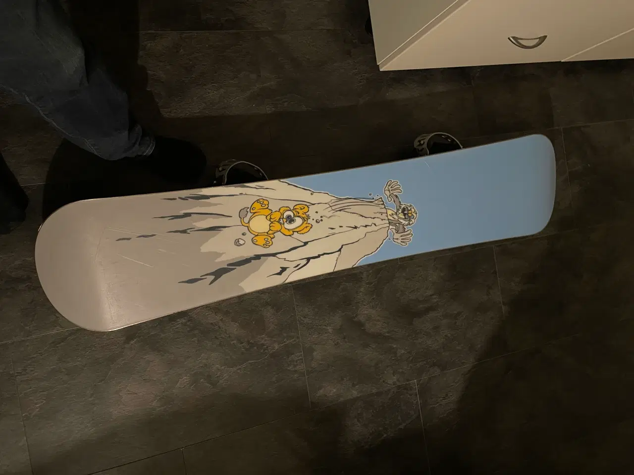 Billede 2 - Snowboard inkl binding. 137 cm