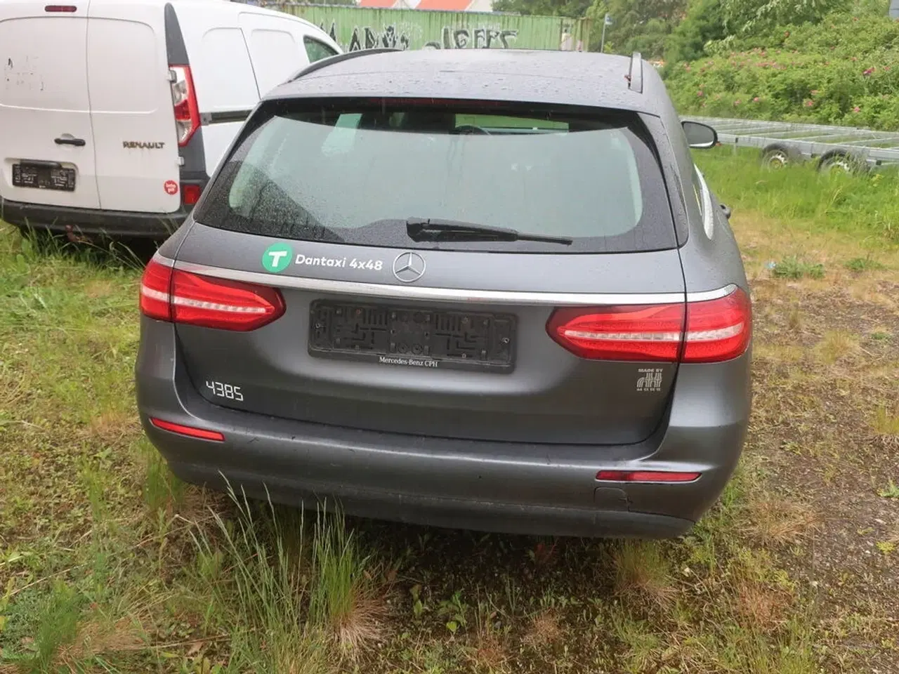 Billede 3 - Personbil MERCEDES E200d (momsfri) (uden afgift)