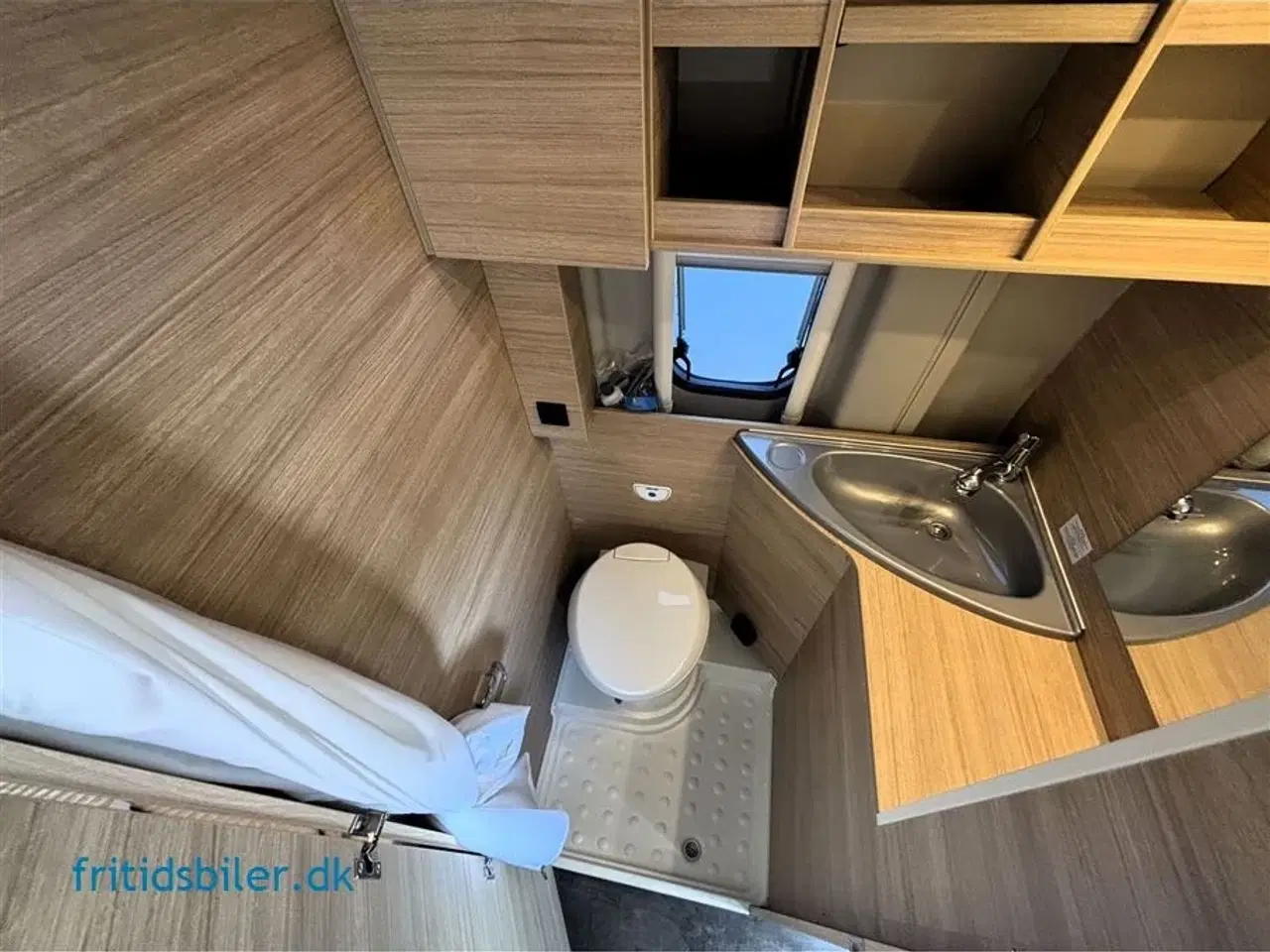 Billede 5 - 2024 - RoadCar R 600 140 Hk   Roadcar R600 Den mobile lille city camper uden at være for stor