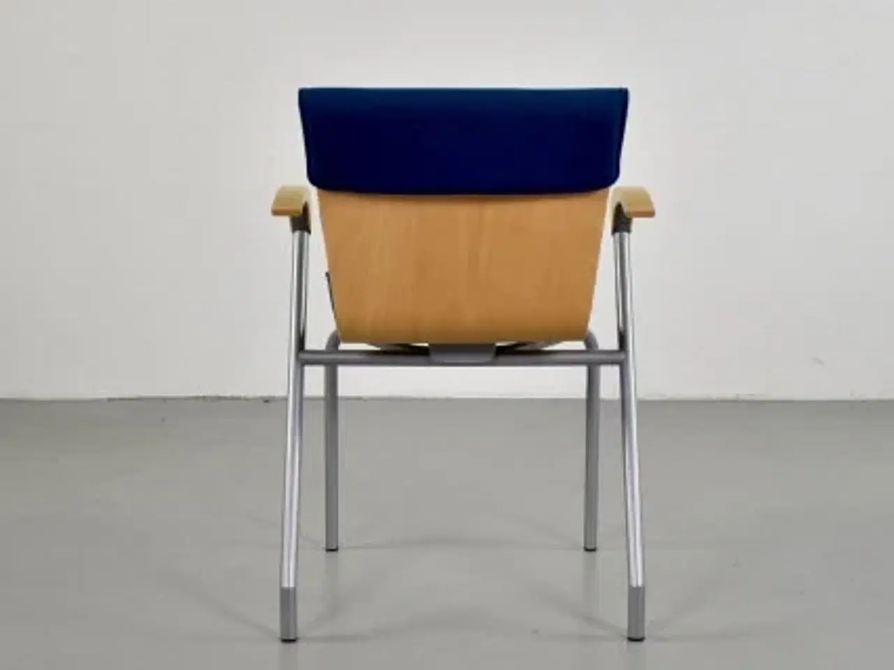 Billede 3 - Four design g2 konferencestol i petroleumsblå med armlæn i bøg