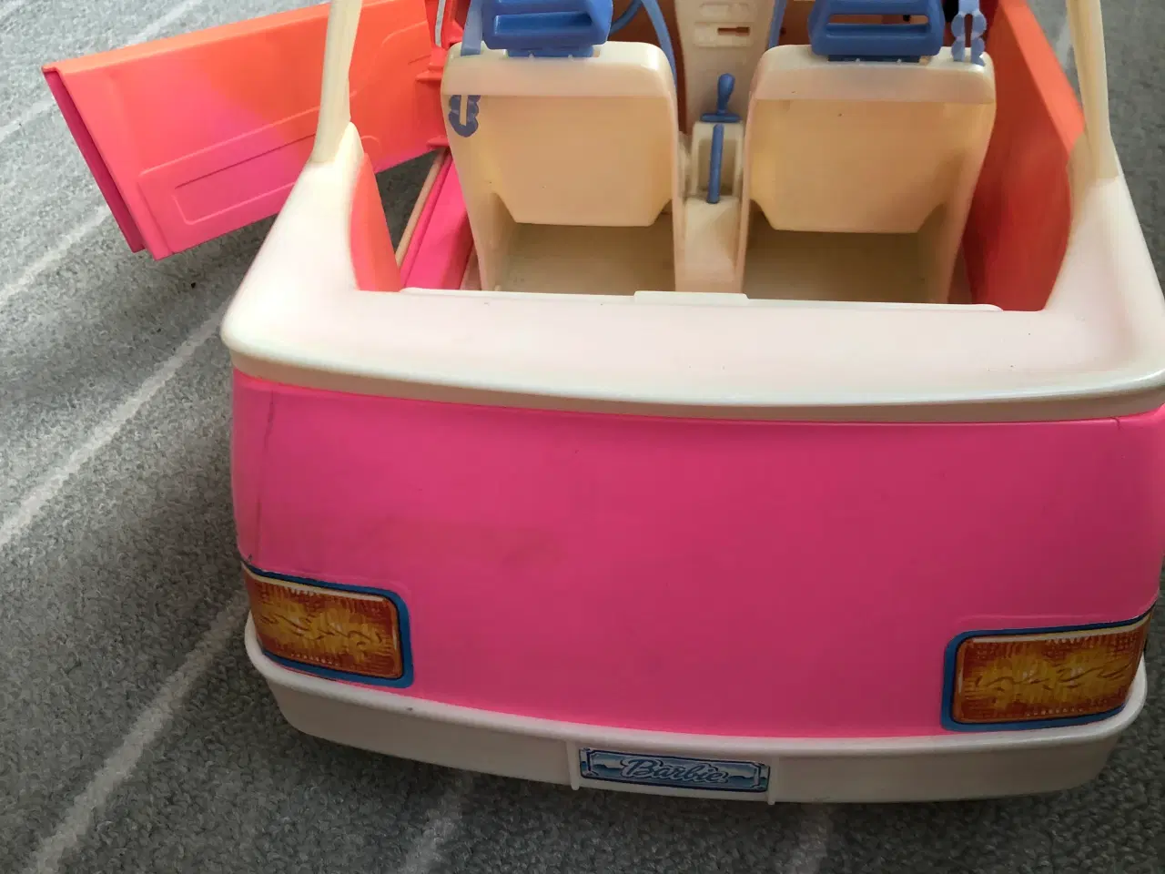 Billede 2 - Fin Barbiebil sælges biligt