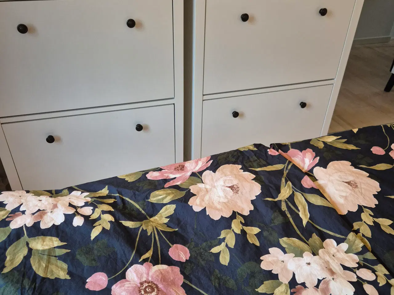 Billede 4 - Skoskab - 1 stk.  Hvid