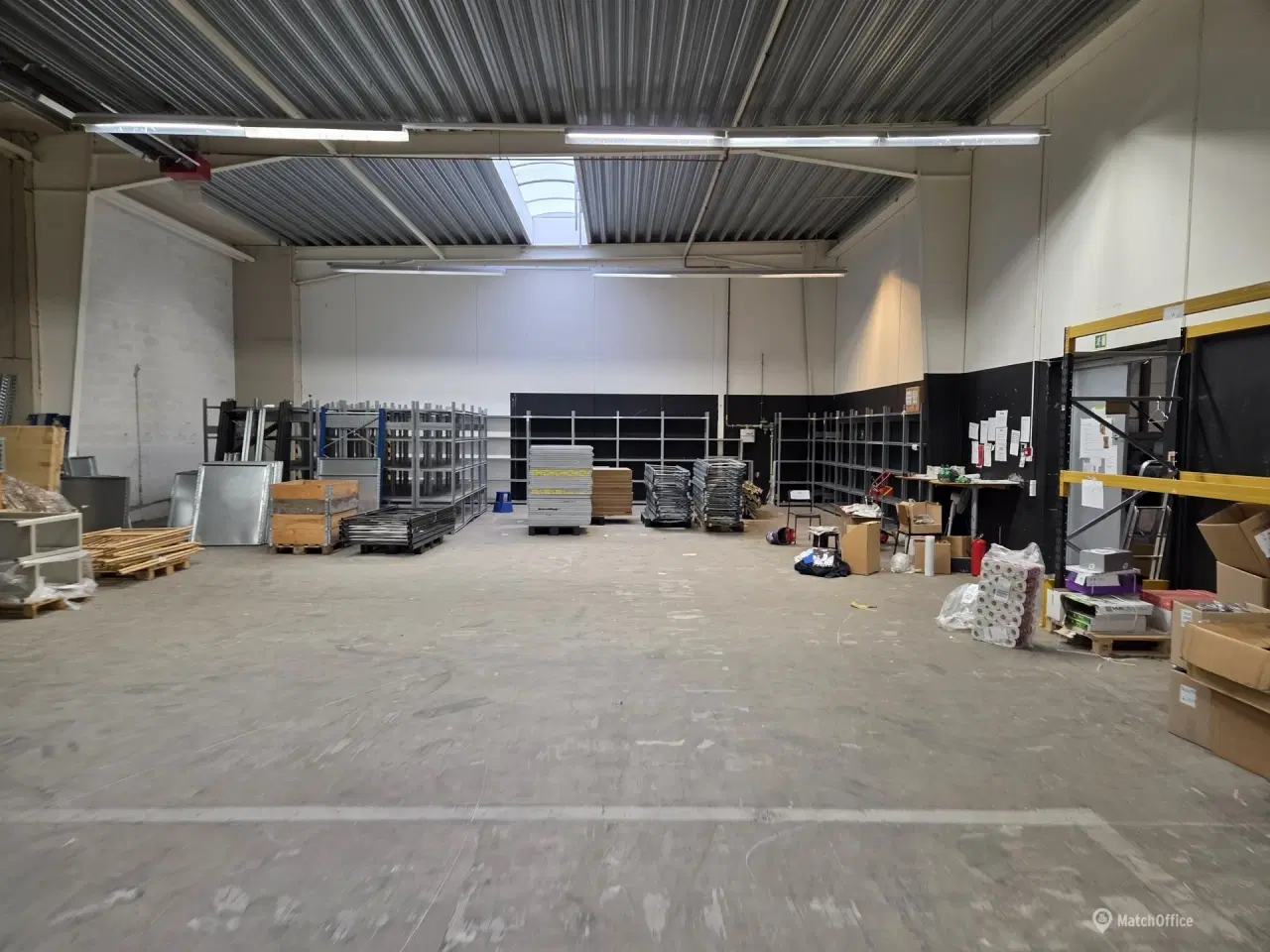 Billede 3 - Lager med kontor udlejes