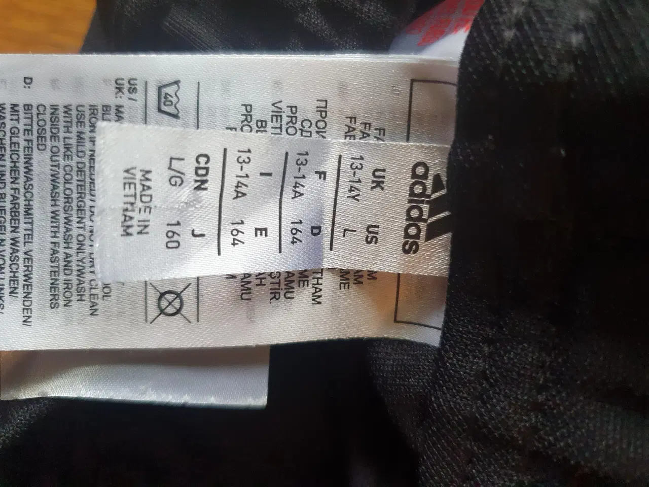 Billede 3 - Adidas træningsdragt, sort.