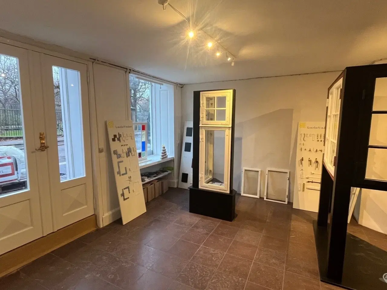 Billede 2 - Charmerende lille lejemål lige ud til Kongens Have