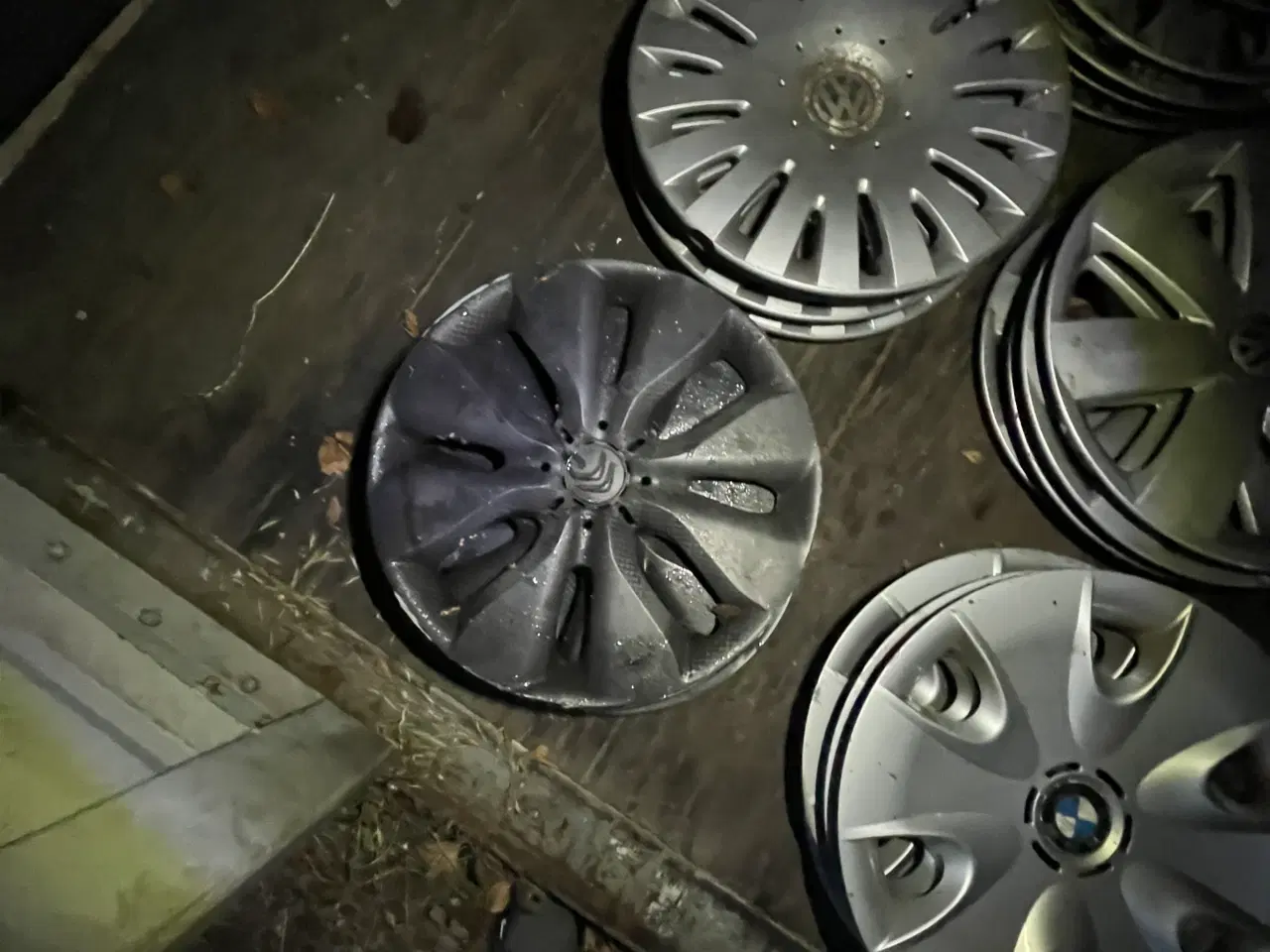 Billede 3 - Originale hjulkapsler