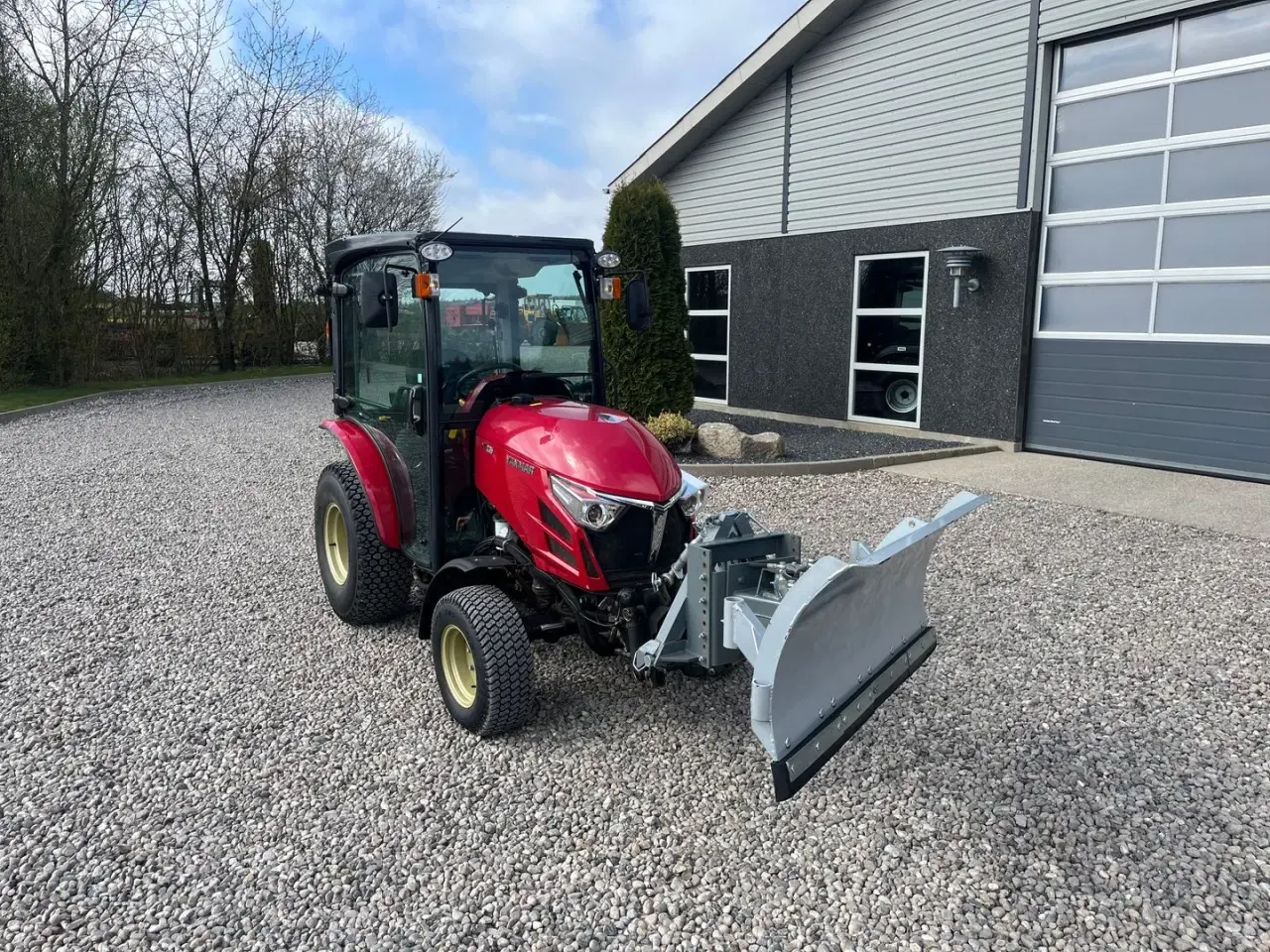 Billede 16 - Yanmar YT 235H 4WD Snow Edition med sneplov og spreder