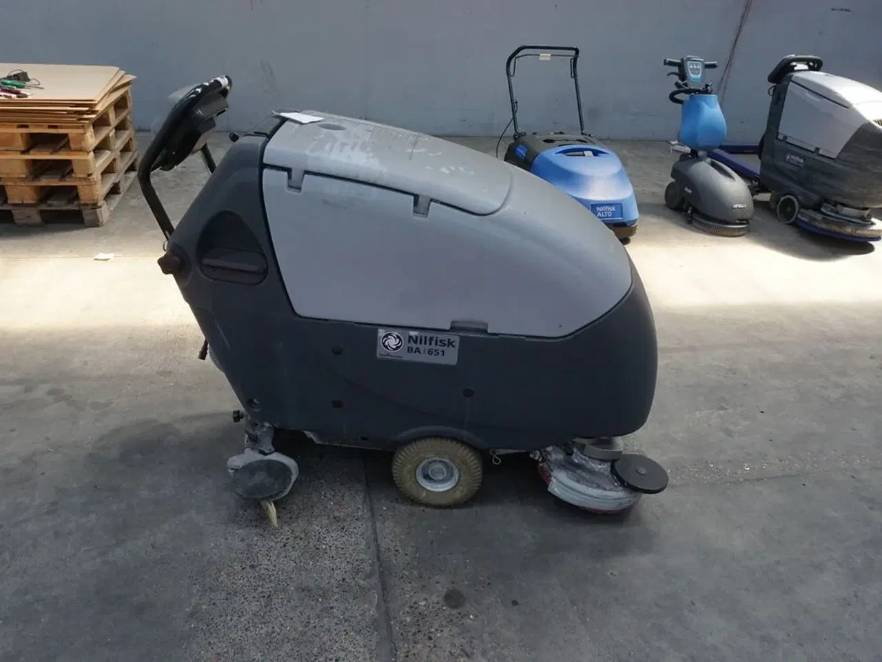 Billede 4 - Gulvvasker NILFISK BA 651