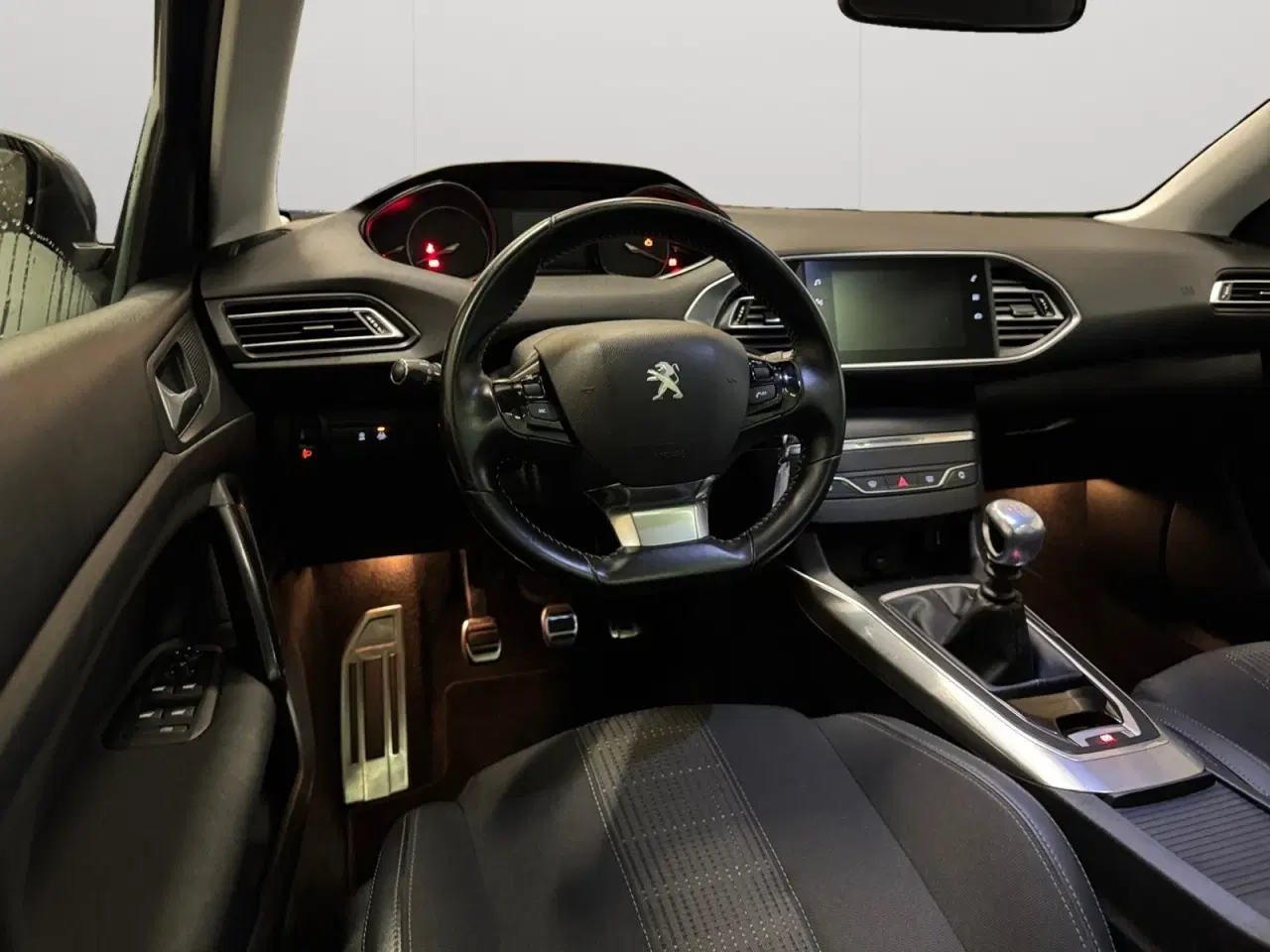 Billede 5 - Peugeot 308 1,5 BlueHDi 130 Allure Sky SW