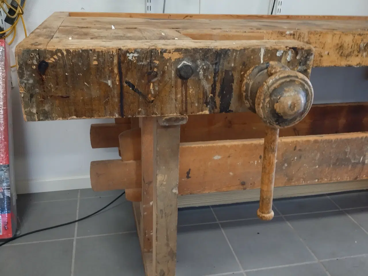 Billede 2 - Tømrer/snedker høvlebænk