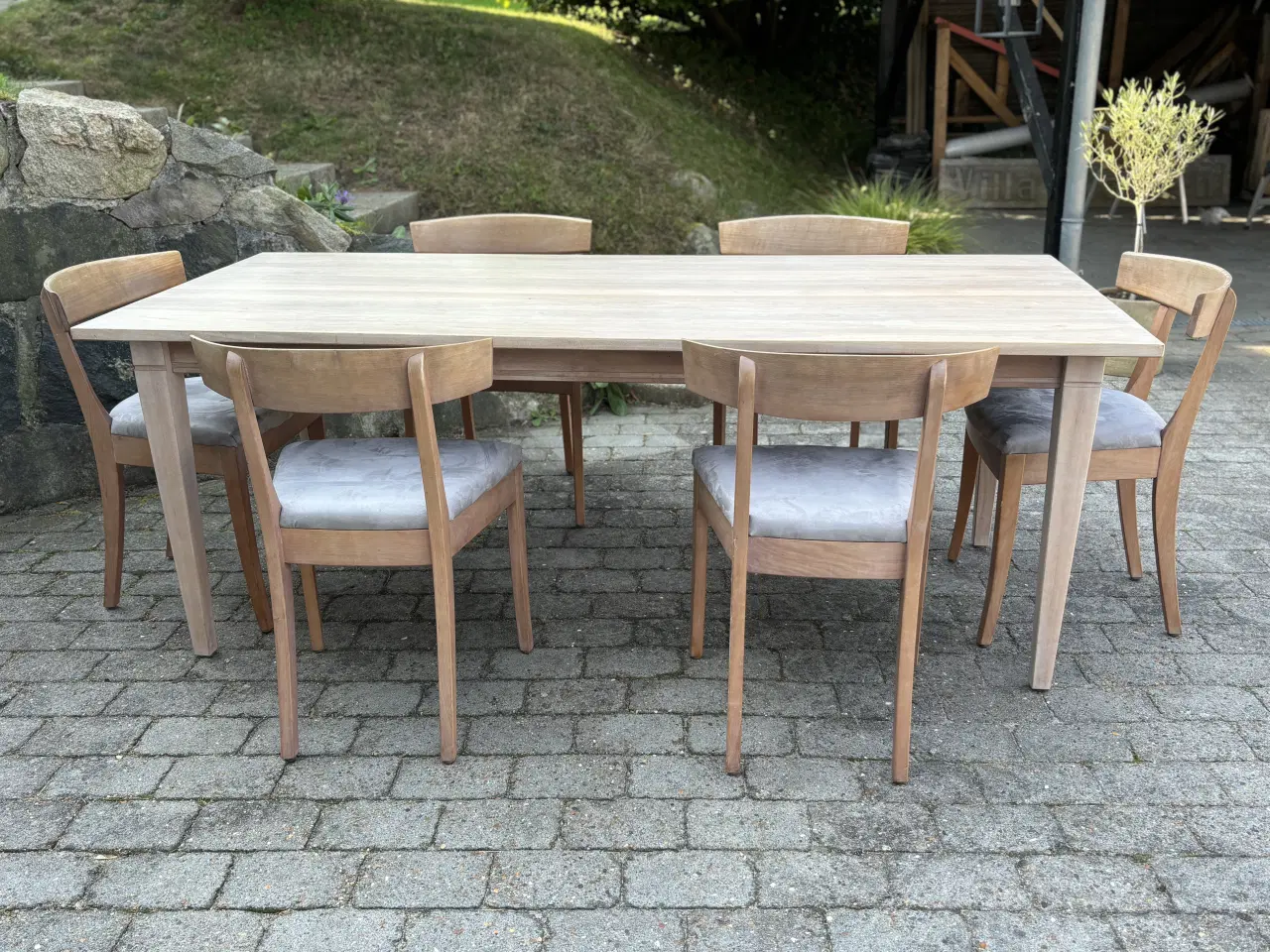 Billede 1 - Spisebord (kirsebærtræ)