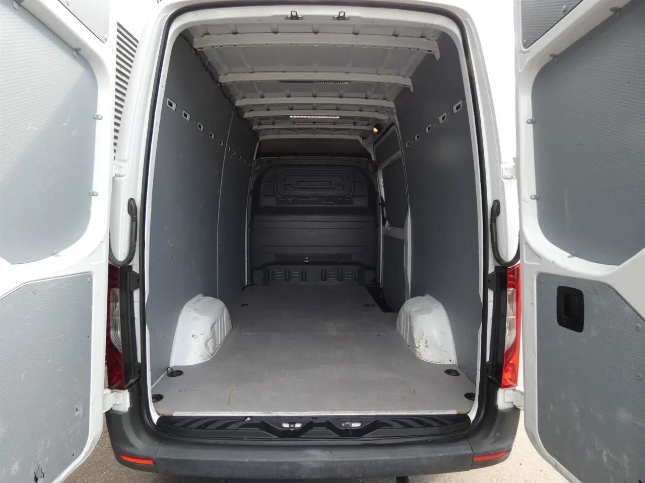 Billede 7 - Mercedes-Benz Sprinter 316 2,1 CDI A2 H2 RWD 163HK Van Aut.