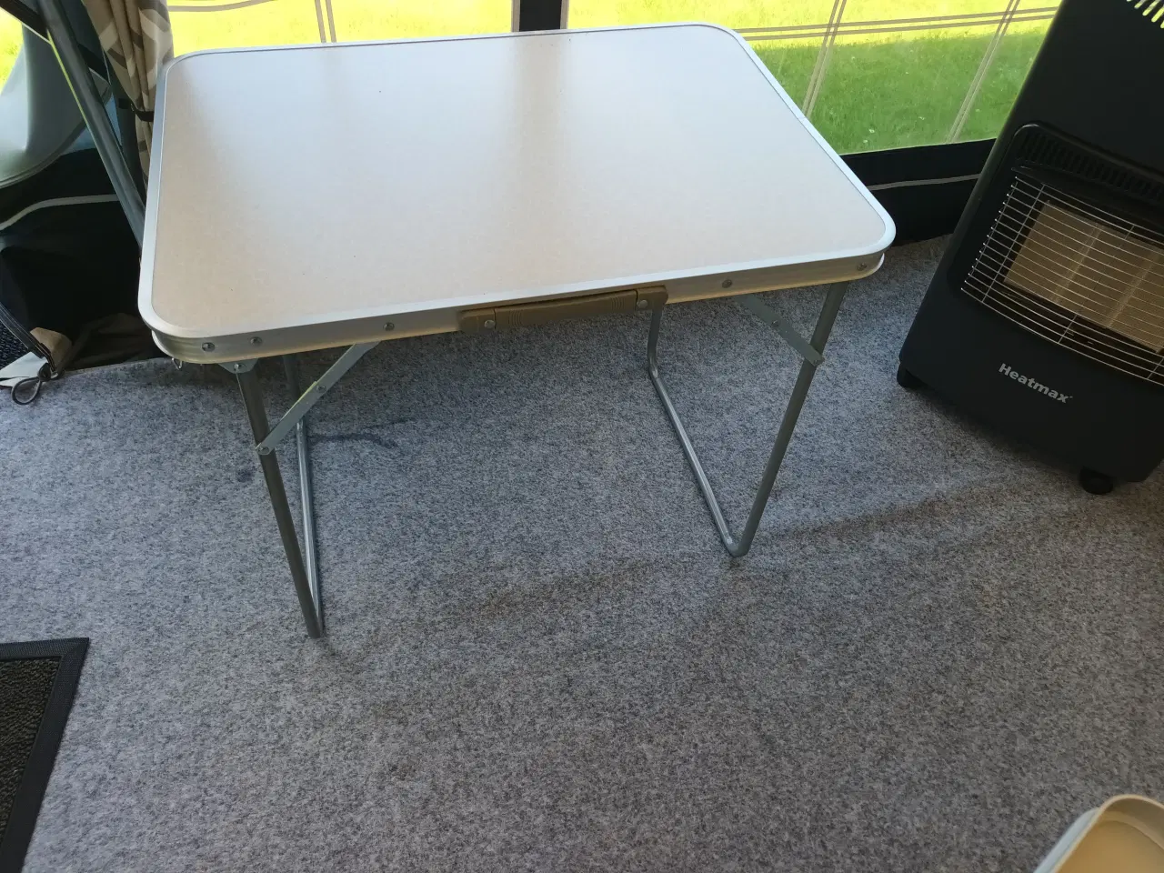 Billede 1 - Lille campingbord