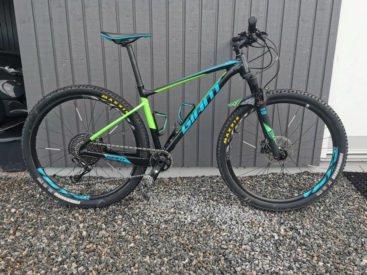 Billede 1 - MTB - Giant str M, 29" dæk