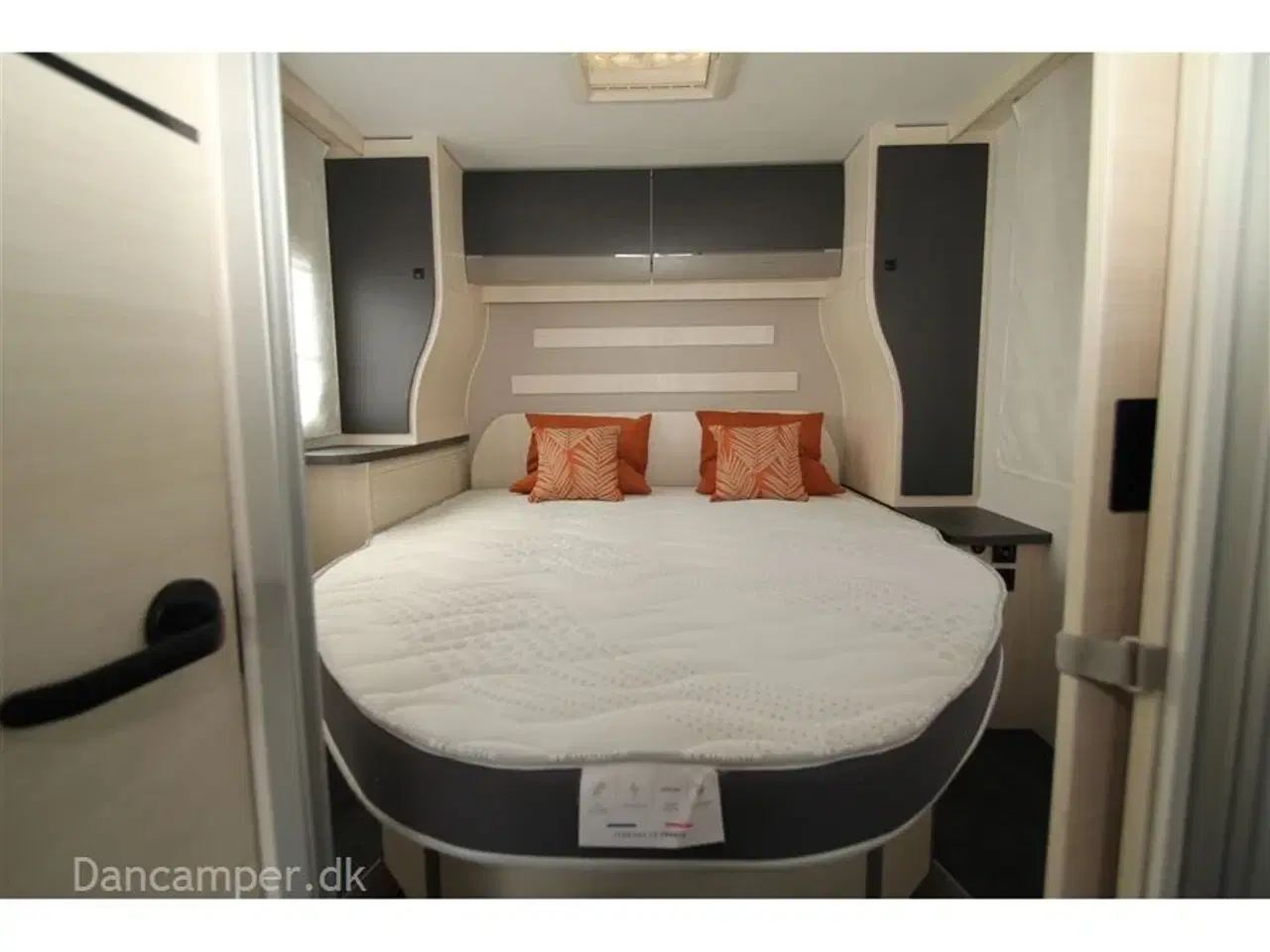 Billede 10 - 2025 - Chausson 788 Titanium ULTIMATE   Fabriksny Chausson 788 Titanium Ultimate, med queens bed og meget udstyr