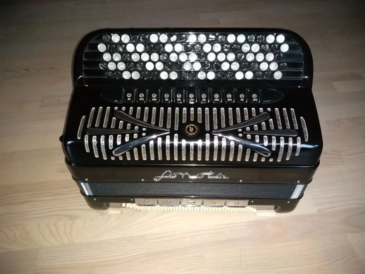 Billede 1 - Knapharmonika Sonola model 502