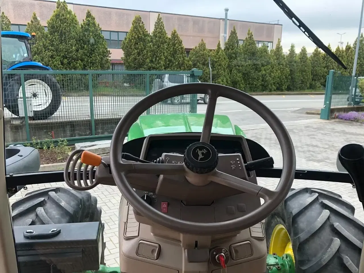 Billede 2 - Traktor - John Deere 6125 m