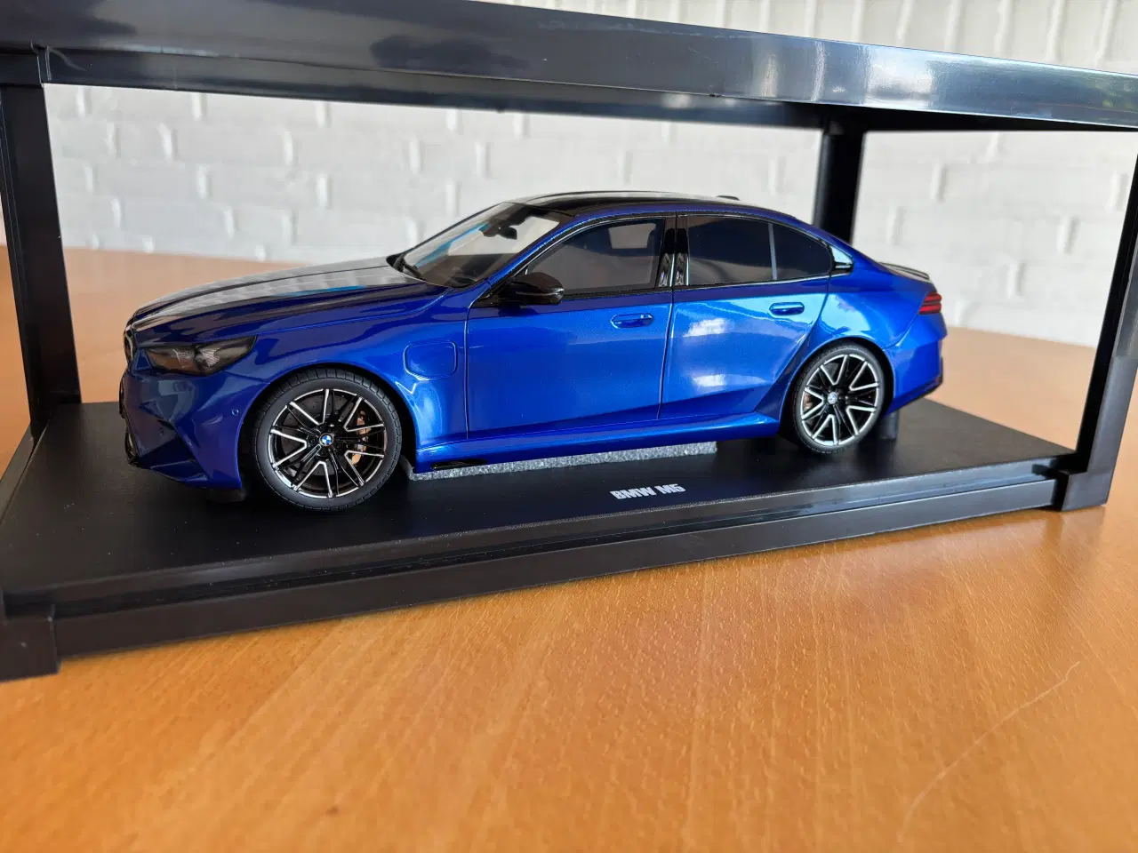 Billede 3 - BMW M5 1:18