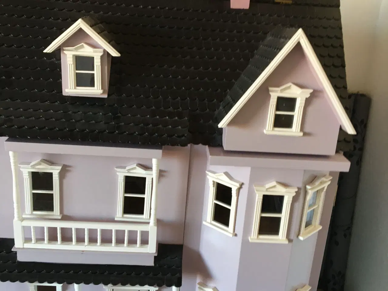 Billede 2 - Dukkehus 