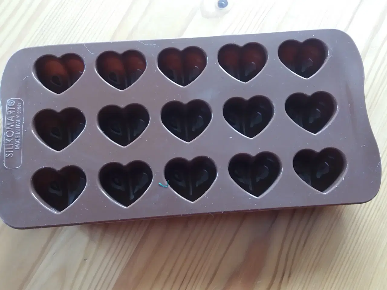 Billede 1 - Hjerte med Hak. Silikone Chokoladeform, Silikomart
