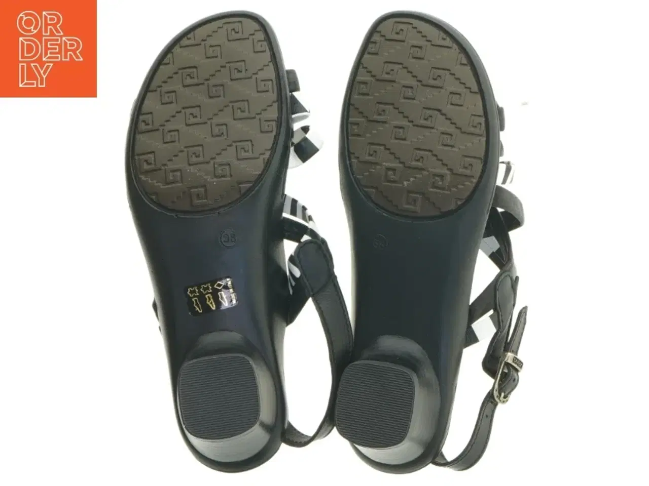 Billede 4 - Ubrugt Sandal med hæl, størrelse 36 fra Arriva (str. 36 )