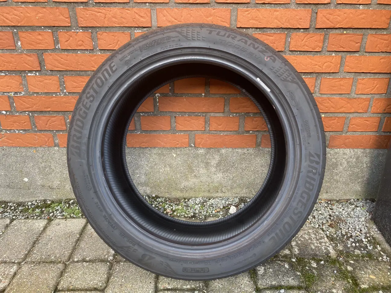 Billede 1 - Fire sommerdæk kun kørt 5500 km