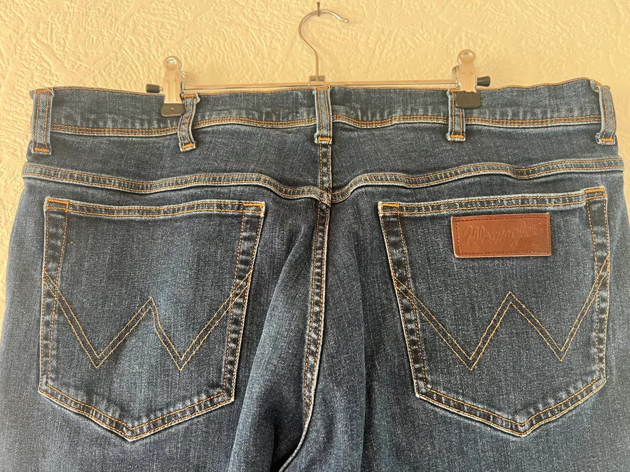 Billede 9 - Blå Wrangler Jeans. (Str: W40/L32)