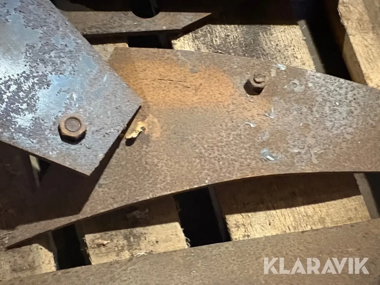 Billede 8 - Sliddele - passer skjold og Kongskilde