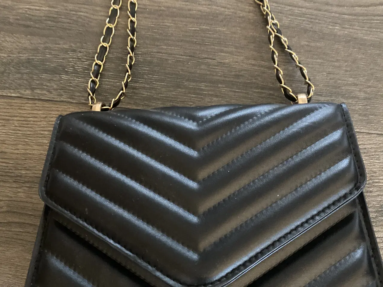 Billede 1 - Skuldertaske i kunstlæder