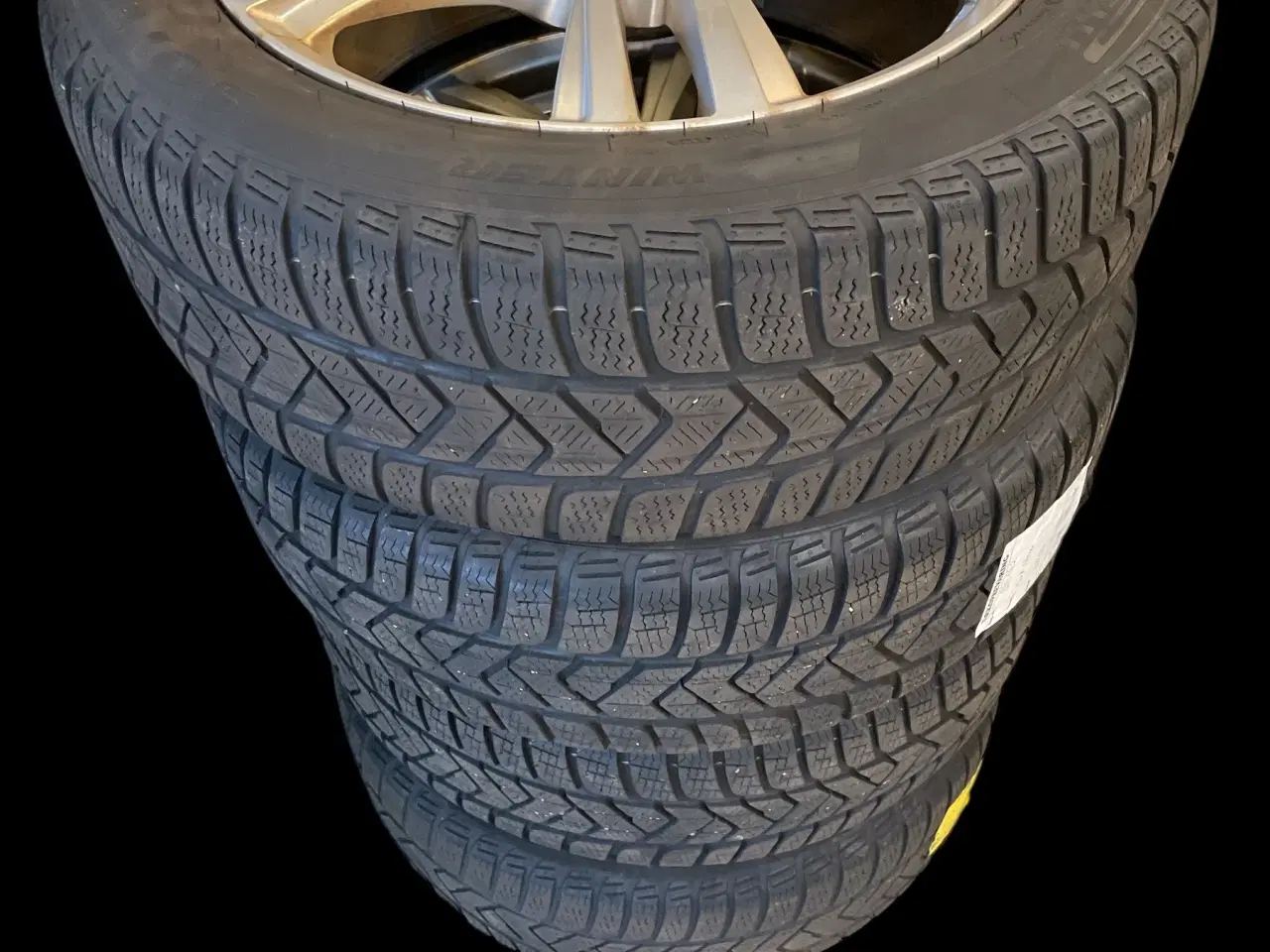 Billede 2 - 17 Seat Ateca 215/55r17 Ref.P6 vinter