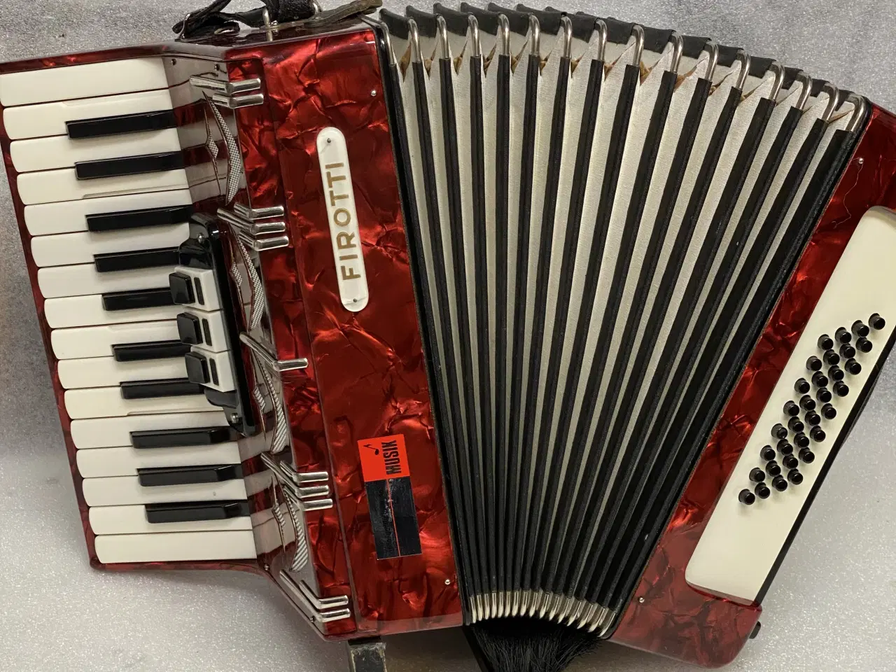 Billede 4 - Firotti harmonika – 2-kor / 3 registre – nyservice