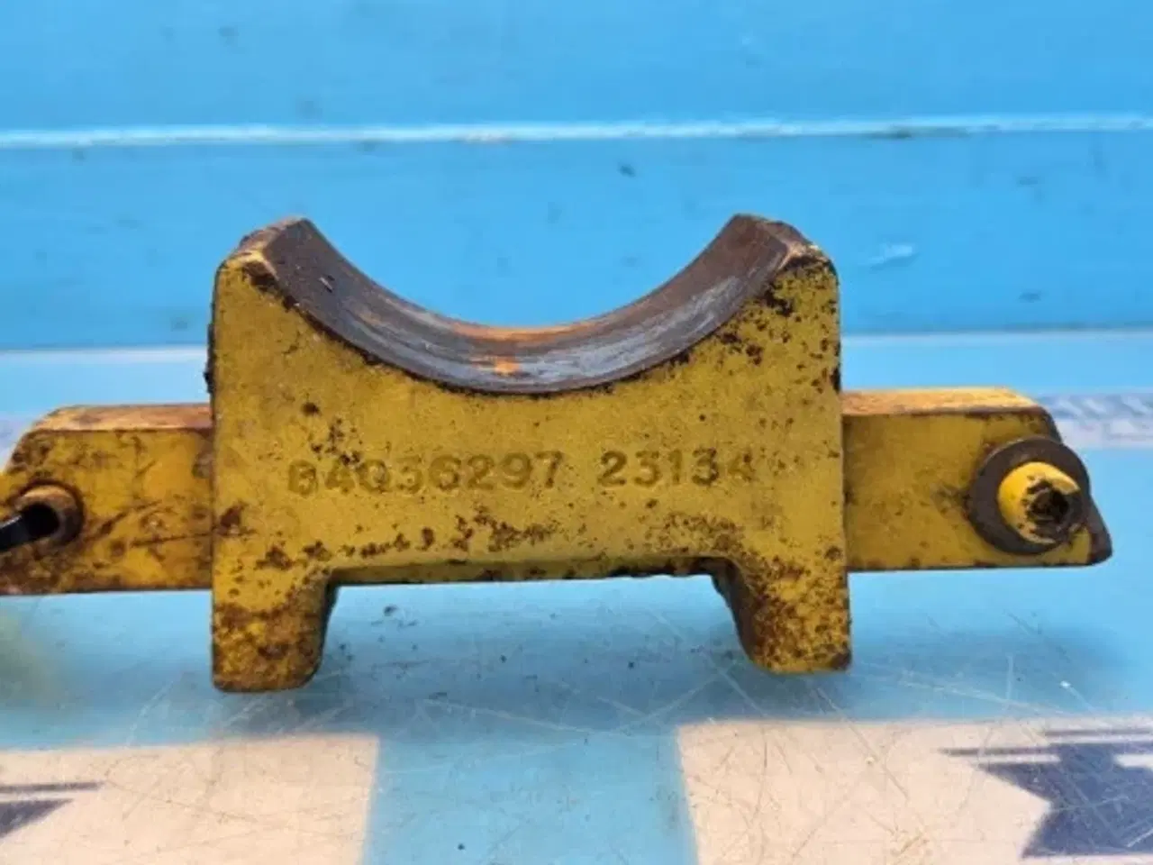 Billede 4 - New Holland TX68 Spændebånd 84043175